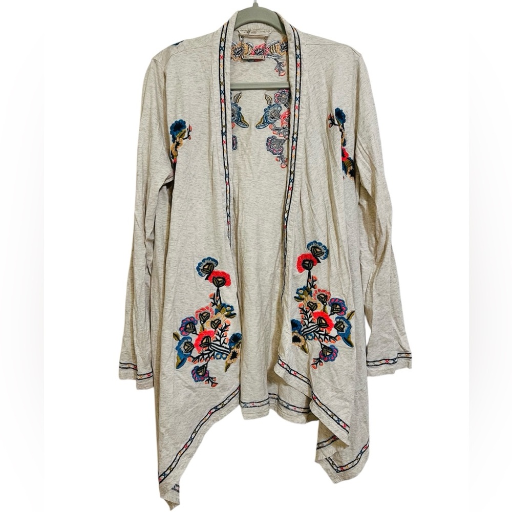 Paparazzi embroidered cardigan sweater size Medium